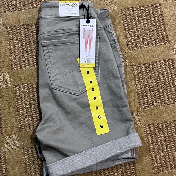 Parasuco Women’s Knit Denim Short - Picture 5 of 5